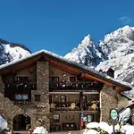 Szálloda De La Maison Courmayeur