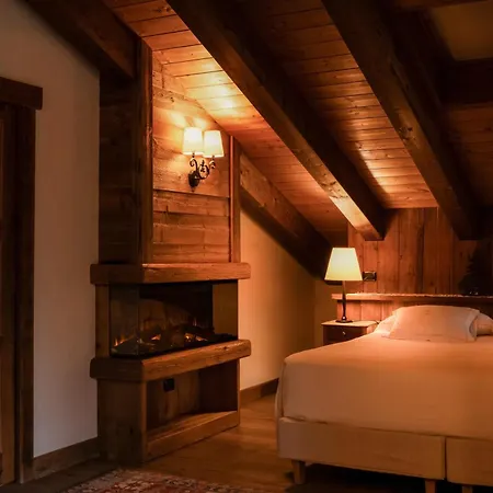 De La Maison 5* Κουρμαγιέρ