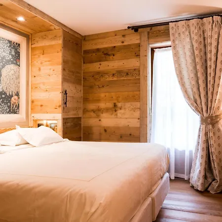 De La Maison Ξενοδοχείο Κουρμαγιέρ