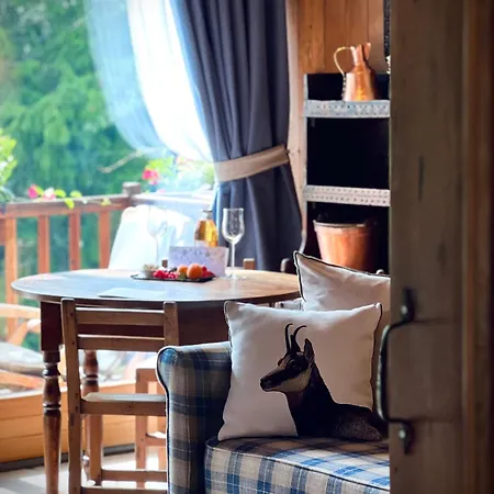 Ξενοδοχείο De La Maison 5*