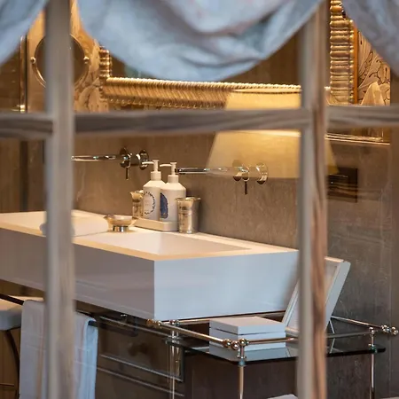 De La Maison 5*