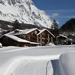 فندق De La Maison