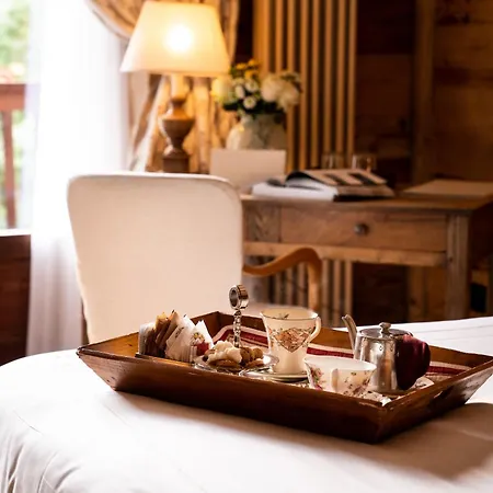 De La Maison Hotel 5*